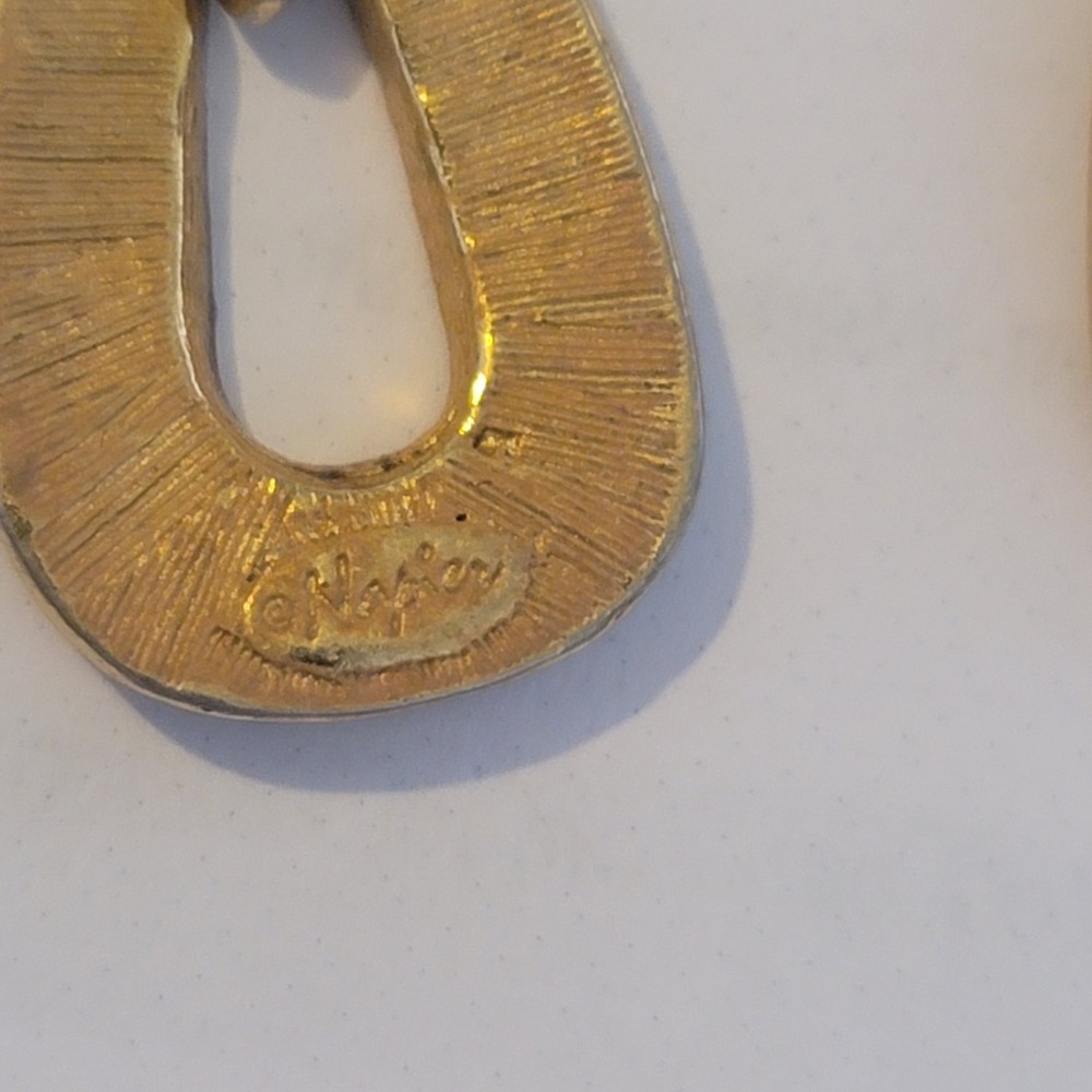 Vintage Napier Gold Tone‎ & Black Enamel Drop Earrings Signed Designer - Picture 3 of 3